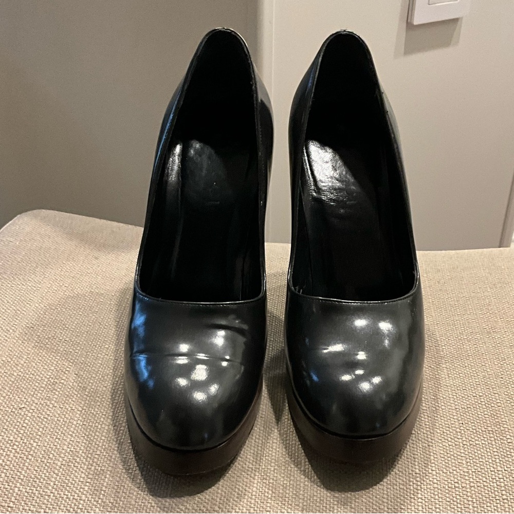 GUCCI pumps wooden heel size 6 1/2 Color Dark Grey